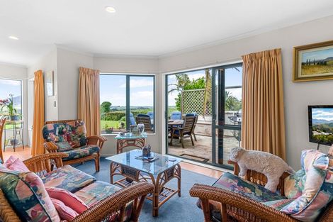 Photo of property in 91 Whaka Street, Maungaturoto, 0520