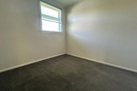 Photo of property in 106 Lincoln Park Avenue, Massey, Auckland, 0614