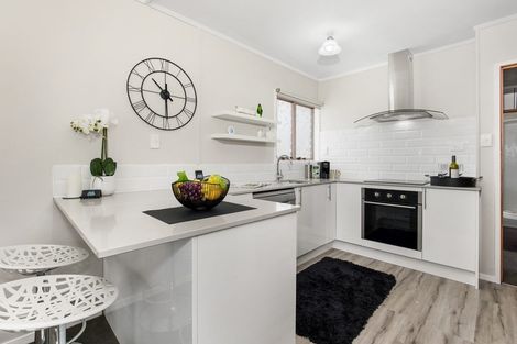 Photo of property in 1/24 Alfriston Road, Manurewa East, Auckland, 2102