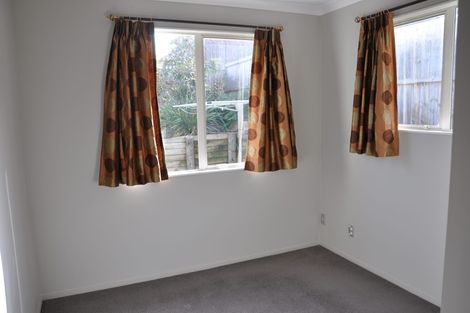 Photo of property in 12 Tekapo Rise, Fairview Heights, Auckland, 0632