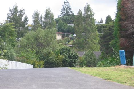 Photo of property in 2/43-53 Chivalry Road, Glenfield, Auckland, 0629