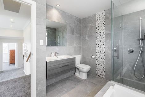 Photo of property in 4 Fig Tree Lane, Silverdale, 0932