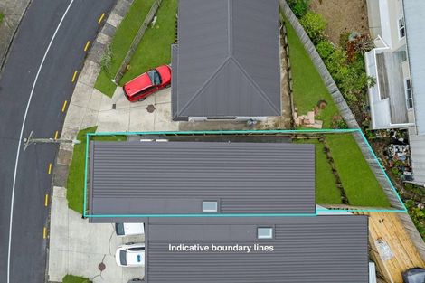 Photo of property in 4/13 Sarona Avenue, Glen Eden, Auckland, 0602