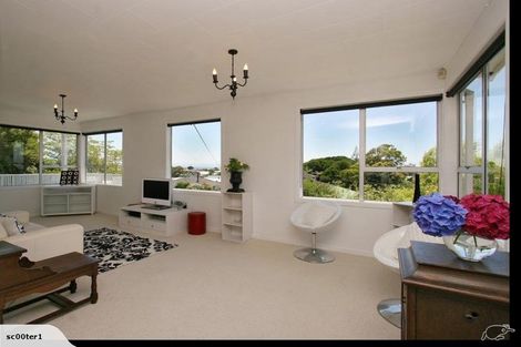 Photo of property in 69 Fulford Street, New Plymouth, 4310