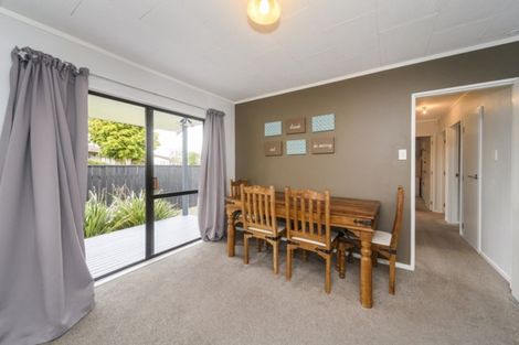 Photo of property in 75 Geraldine Crescent, Cloverlea, Palmerston North, 4412