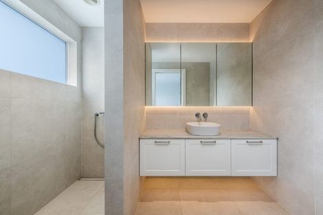 Photo of property in 1/30 Ocean View Road, Milford, Auckland, 0620