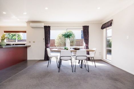 Photo of property in 51 Tennyson Avenue, Kelvin Grove, Palmerston North, 4414