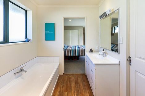 Photo of property in 95 Selwyn Street, Somerfield, Christchurch, 8024