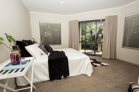 Photo of property in 2 Baverton Drive, Flat Bush, Auckland, 2016