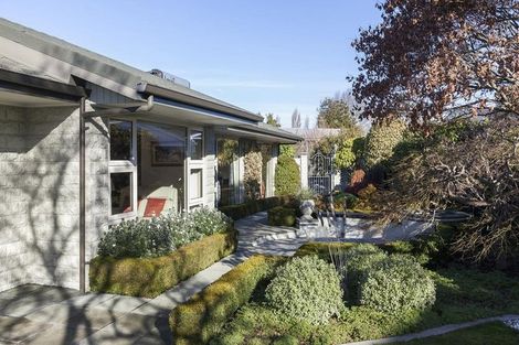 Photo of property in 11a Rutherglen Avenue, Ilam, Christchurch, 8041