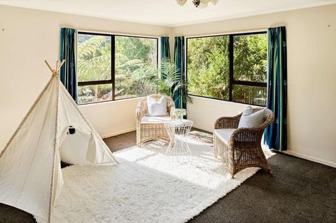 Photo of property in 38 Exploration Way, Whitby, Porirua, 5024