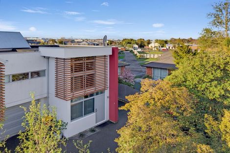 Photo of property in 2 Meredith Street, Addington, Christchurch, 8024