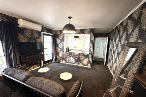 Photo of property in 35 Patanga Crescent, Thorndon, Wellington, 6011