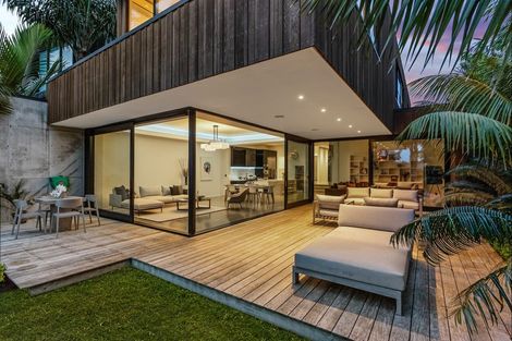 Photo of property in 39 Dryden Street, Grey Lynn, Auckland, 1021