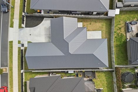 Photo of property in 221 Te Okuroa Drive, Papamoa, 3118