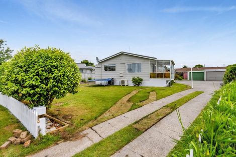 Photo of property in 2/6 Wicklow Place, Bell Block, New Plymouth, 4312