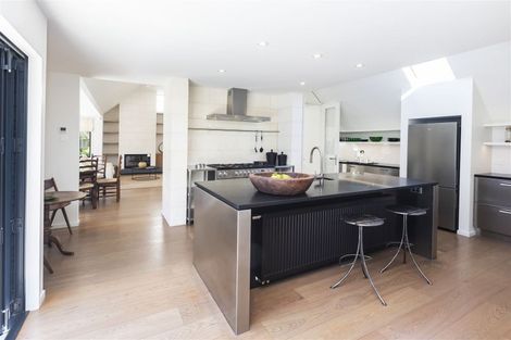 Photo of property in 15b Waiwetu Street, Fendalton, Christchurch, 8052