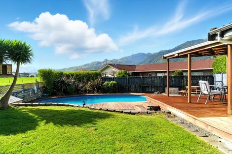 Photo of property in 16 Grace Avenue, Te Aroha, 3320