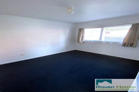 Photo of property in 20 Caspian Close, New Lynn, Auckland, 0600