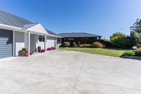 Photo of property in 42 Beauford Place, Parklands, Christchurch, 8083