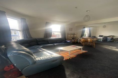 Photo of property in 1 Queen Street, Mount Victoria, Wellington, 6011