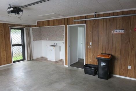 Photo of property in 12a Somerset Crescent, Highbury, Palmerston North, 4412