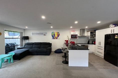 Photo of property in 7b Pakaraka Drive, Papakura, 2110