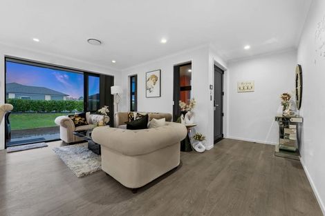 Photo of property in 62 Helenvale Crescent, Pokeno, 2402