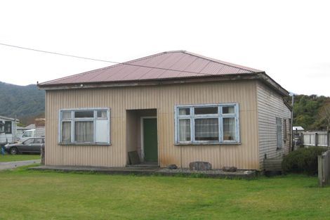 Photo of property in 6 Ranfurly Street, Runanga, 7803