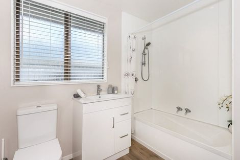 Photo of property in 17 Burnridge Place, Belfast, Christchurch, 8051