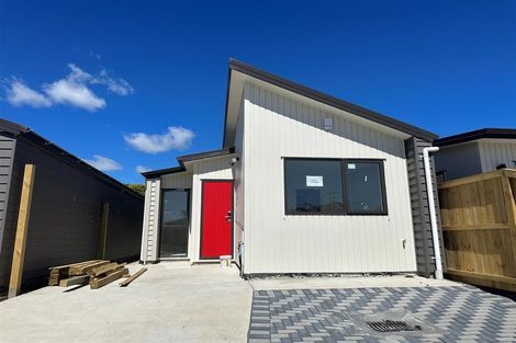 Photo of property in 17 Combat Street, Papakura, 2110