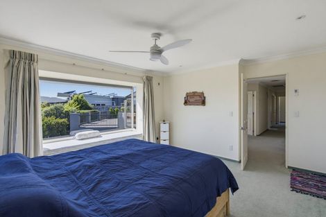 Photo of property in 111 Milne Drive, Paraparaumu, 5032