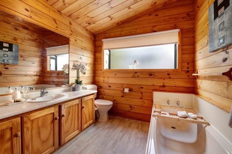 Photo of property in 12 Mariners Grove, Algies Bay, Warkworth, 0920