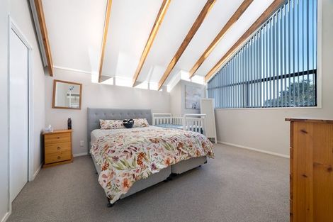 Photo of property in 2/46a Captain Scott Road, Glen Eden, Auckland, 0602