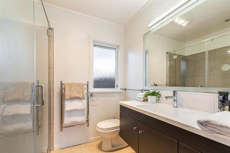 Photo of property in 2/46 Monarch Avenue, Hillcrest, Auckland, 0627