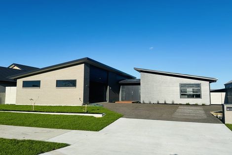 Photo of property in 38 Kourataki Road, Baverstock, Hamilton, 3200