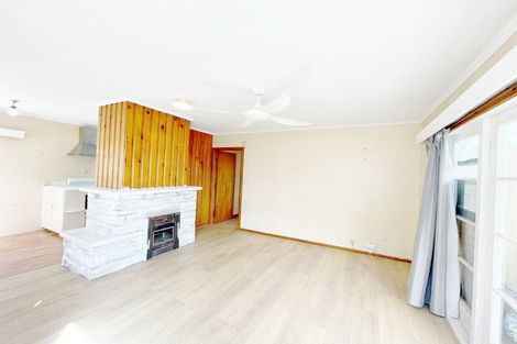 Photo of property in 35 Exmouth Road, Northcote, Auckland, 0627