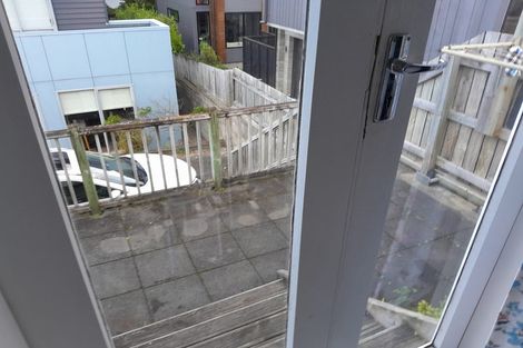 Photo of property in 57 Wellington Road, Kilbirnie, Wellington, 6022