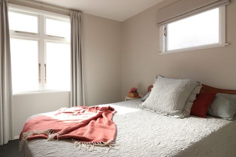 Photo of property in 17 East Street, Terrace End, Palmerston North, 4410