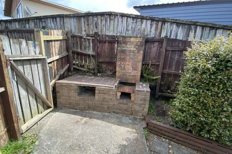 Photo of property in 15 Pisces Road, Glen Eden, Auckland, 0602