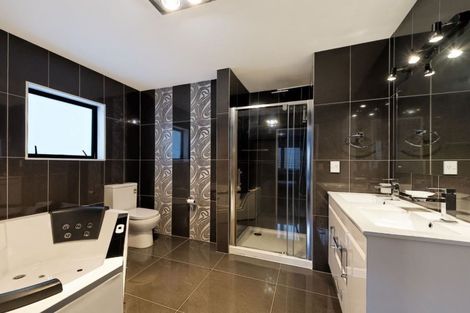 Photo of property in 14 Bradnor Meadows Drive, Swanson, Auckland, 0612