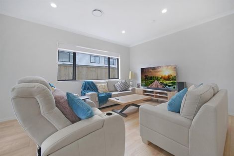 Photo of property in 47 Drumbuoy Drive, Flat Bush, Auckland, 2019