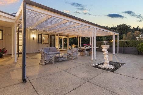 Photo of property in 24 Ellett Road West, Karaka, Papakura, 2580