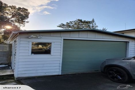 Photo of property in 24 Lyford Crescent, Sunnynook, Auckland, 0620