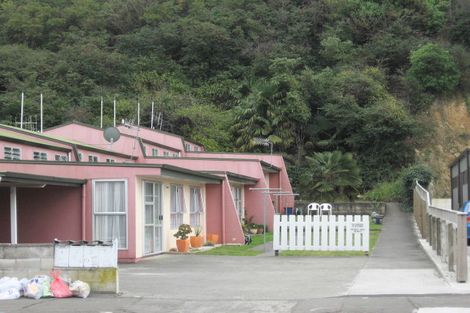 Photo of property in 129 Carlyle Street, Napier South, Napier, 4110