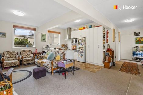 Photo of property in 23 Royal Crescent, Saint Kilda, Dunedin, 9012