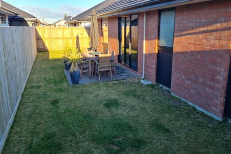 Photo of property in 32 Blakes Road, Belfast, Christchurch, 8051