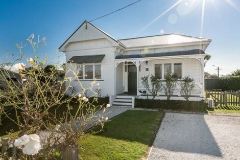 Photo of property in 59 Ferry Road, Clive, 4102