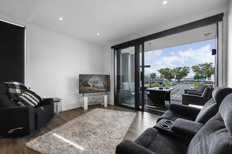 Photo of property in 34a Lake Street, Cambridge, 3434