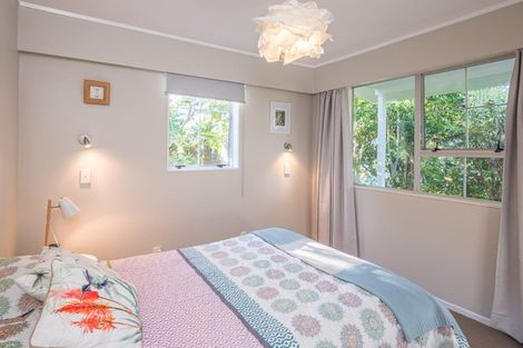 Photo of property in 6 Hicks Crescent, Waikanae Beach, Waikanae, 5036
